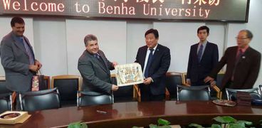 زيارة رئيس جامعة بنها بالصين