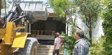 إزالة تعديات اصحاب مطاعم الداون تاون على املاك الدولة في الإسكندرية