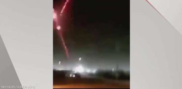 لحظة سقوط صاروخان «كاتيوشا» في محيط مطار بغداد الدولي