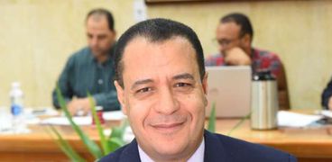 الدكتور شحاتة غريب نائب رئيس جامعة أسيوط لشئون التعليم و الطلاب