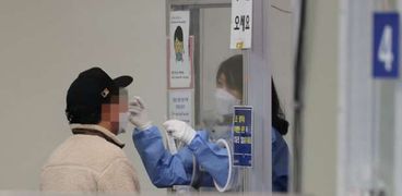 مسحة فيروس «كورونا» في كوريا الجنوبية-صورة أرشيفية