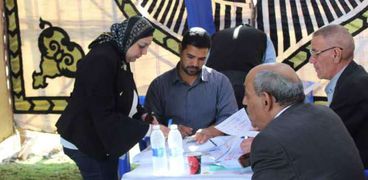 الدكتورة رحاب سراج الفائزة في انتخابات نادي المنيا