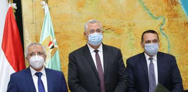 "البحوث الزراعية" و "الريف المصري" يتفقان على دعم مشروع "المليون ونصف فدان"