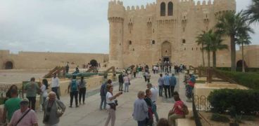 زيارة أفواج سياحية لقلعة قايتباي في الإسكندرية