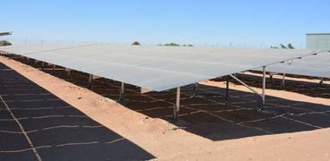 تركيب محطات طاقة شمسية للوحدة المحلية بالفرافرة بتكلفة 412 الف جنية