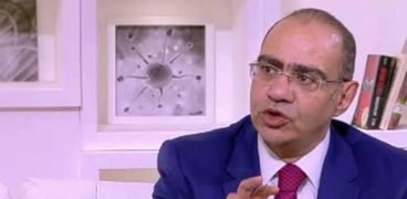 الدكتور حسام حسني، رئيس اللجنة العلمية لمكافحة فيروس كورونا المستجد «كوفيد19» بوزارة الصحة والسكان