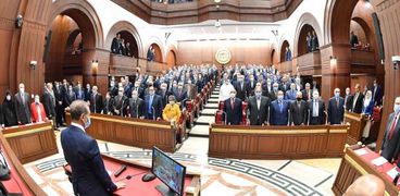 مجلس الشيوخ يبدأ أولى جلساته بحلف اليمين الدستورية للأعضاء
