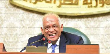 صورة علي عبد العال رئيس مجلس النواب