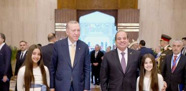 الرئيسان السيسي وأردوغان خلال لقائهما اليوم