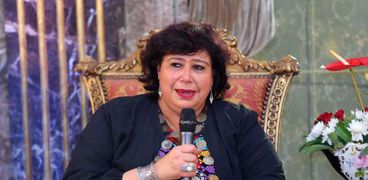 إيناس عبد الدايم وزيرة الثقافة