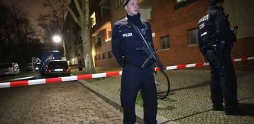 "جثة مقطوعة الرأس" تروّع ألمانيا.. والشرطة تكتشف أنها دمية