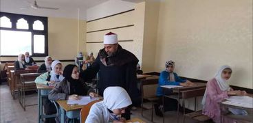 أزهر الشرقية: انتهاء امتحانات النقل الابتدائي والإعدادي دون شكاوى