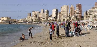 أحد شواطئ الإسكندرية - صورة أرشيفية