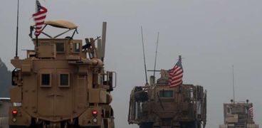 آليات عسكرية أمريكية أثناء انسحابها من سوريا