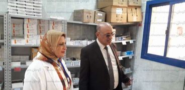 مدير الشؤون الوقائية بـ"صحة البحيرة" يتفقد مستشفى حميات كفرالدوار
