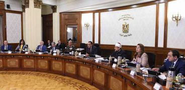 وزير الاتصالات يعلن إطلاق القمر الصناعي المصري " طيبة 1" غداً