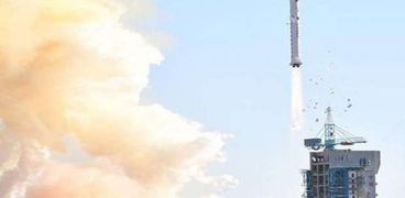إطلاق القمر الاصطناعي الصيني "بيدو"