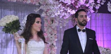 بالصور| سامو زين وكاريكا وأمينة يشعلون حفل زفاف محمد وهايدي