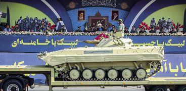 عرض عسكرى فى إيران احتفالاً بـ«أسبوع الدفاع المقدس»