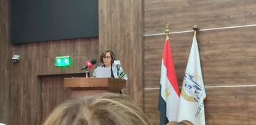 السفيرة آمال الأغا رئيس اتحاد المرأة الفلسطينية بالقاهرة