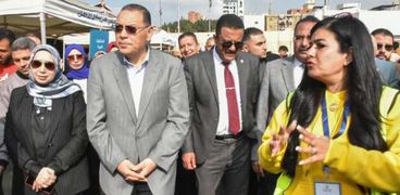 محافظ الشرقية يشهد انطلاق فعاليات حملة «بالوعي مصر بتتغير للأفضل»