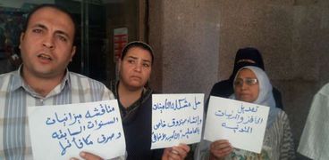 إضراب عمال شركة عمر أفندي ب