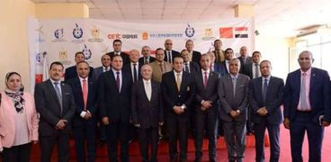 رئيس جامعة الوادي الجديد يشارك في افتتاح المعمل المصري الصيني