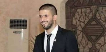الشاب محمد القضاة الشهير بـ«وزير السعادة» الأردني