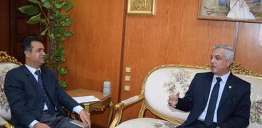 رئيس جامعة المنوفية يستقبل مساعد الملحق الثقافى الليبى