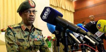 وزير الدفاع السوداني، عوض بن عوف