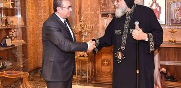 البابا يستقبل سفير مصر الجديد بتل أبيب