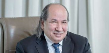 الدكتور خالد محمد عبد المنعم قنديل رئيس اللجنة الاقتصادية بحزب الوفد