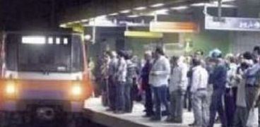 مترو الانفاق: رجل أربعيني يلقي بنفسه تحت عجلات القطار بمحطة غمرة - ارشيفية-