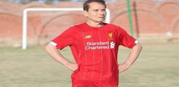 عز الدين بهادر  صاحب ال75 عاما لاعبا في صفوف نادي 6 اكتوبر