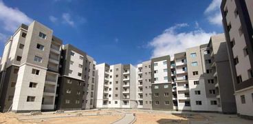 وزير الإسكان يتابع موقف تنفيذ «سكن بديل العشوائيات» في العبور الجديدة