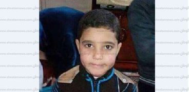 الطفل عمر ضحية قطاري الاسكندرية