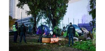 إزالة مخيم يُؤوي 1500 مهاجر غير شرعي في شمالي شرق باريس