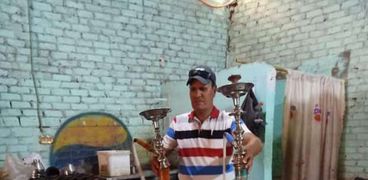 اغلاق مقهي تقدم الشيشة للمواطنين في اوسيم
