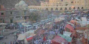 بالصور| 500 ألف يحتشدون في وادي حميثرة لحضور ختام مولد "الشاذلي"