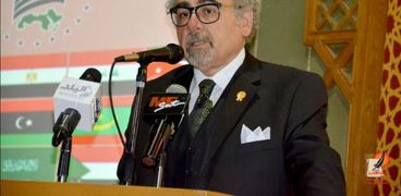 الدكتور علاء عبدالهادي رئيس اتحاد الكتاب
