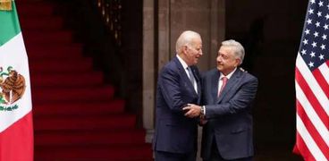 الرئيس بايدن ونظيره المكسيكي أندريس مانويل لوبيز أوبرادور