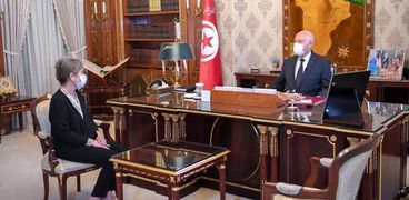 الرئيس التونسي قيس سعيد يستقبل نجلاء بودن رئيسة الحكومة التونسية الجديدة