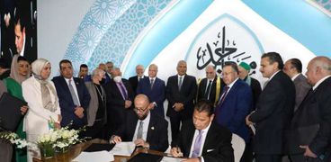 توقيع بروتوكولات لتطوير وتجميل مسجد الحسين بتكلفة 150 مليون جنيه