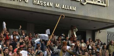 خلاف بين «القوى العاملة» ومجلس الدولة حول مصير عمال مصر