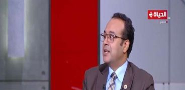 الدكتور حامد فارس خبير العلاقات الدولية