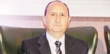 عمرو نصار