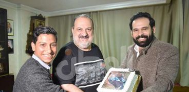 خالد الصاوي مع الزميلين خالد فرج وأحمد عبدالرحمن