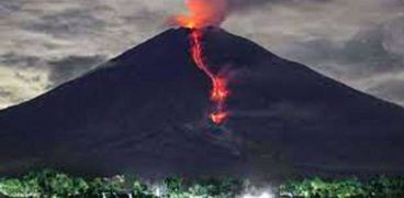 بركان سيميرو بأندونيسيا