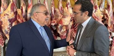 قيادات وزارة التموين من منافذ بيع اللحوم