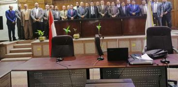 الدكتور اللواء عبد الوهاب الراعي أثناء اللقاء مع قضاة مجلس الدولة والنيابة الإدارية